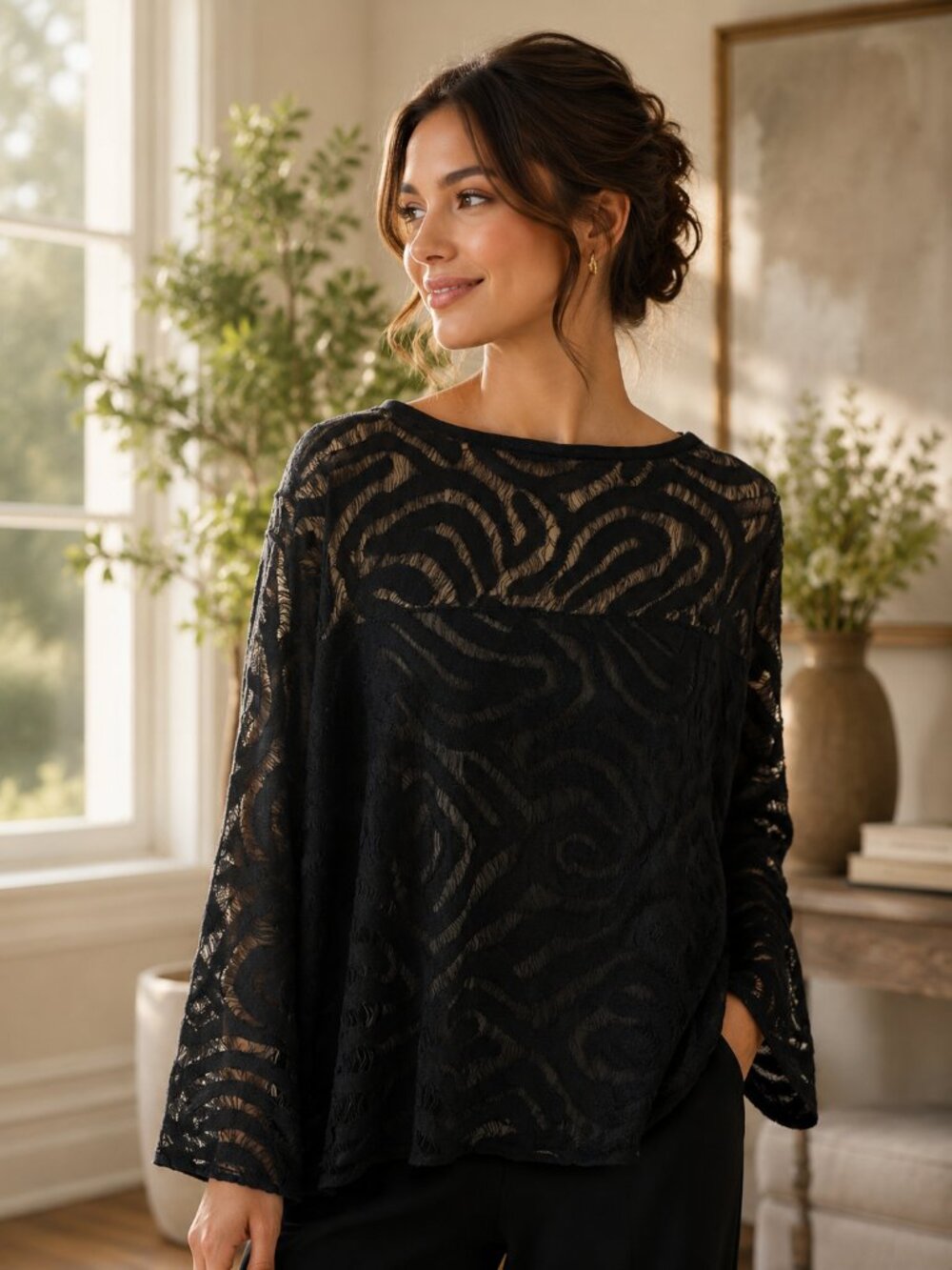 New Women's Made in Italy Black & Gold Abstract Print Long Sleeve Top